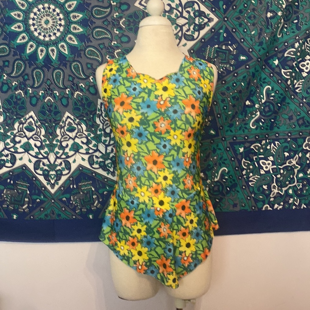 Figure skating costume